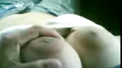 Busty fille tchèque prend free sex 69 le haut de la star du porno