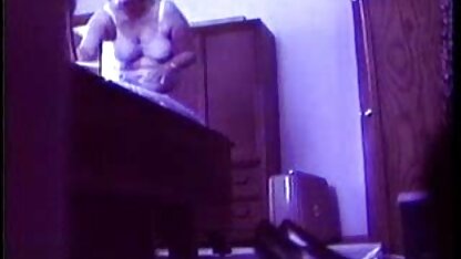 Lesbienne ayant des relations sexuelles avec un mec 69 xxnx