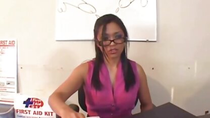Fille se masturbe sur super porno hd caméra cachée