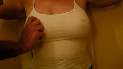 Maman attrape sasha blonde porn les adolescents dans la salle de bain