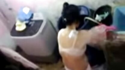 Trois filles de l'école se videos sex gay donnent un avant-goût