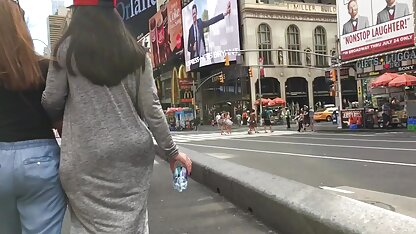 Massage porno dans youpoern les vêtements