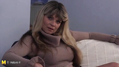Humide petite porn hd de la blonde
