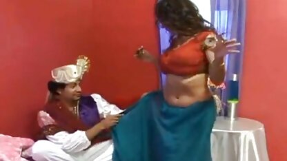 Avec Busty femme de vidéo xxx ménage